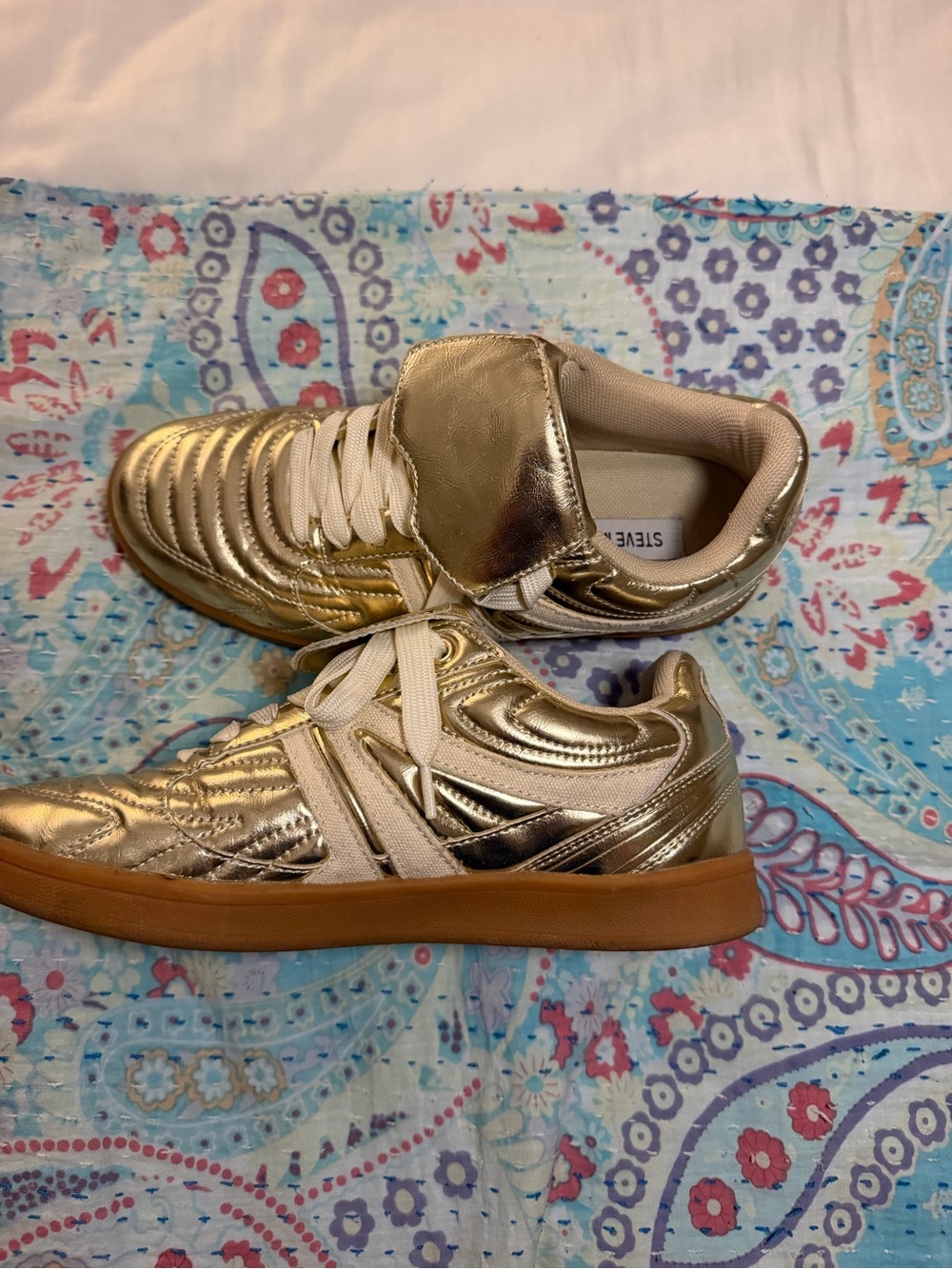 Steve Madden Gold Metallic Women's Low-Top Sneakers